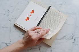 The narrative text is a text that tells about something that is fictitious and only in the form of essays from the writer only. Narrative Text Dalam Bahasa Inggris Pengertian Struktur Dan Contohnya