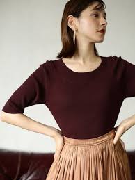 Di jepun, musim luruh turut dipanggil musim luruh yang membuka selera, kerana musim ini kaya dengan makanan laut dan darat yang lazat. Ini Jenis Pakaian Yang Biasa Dipakai Wanita Jepang Saat Musim Gugur