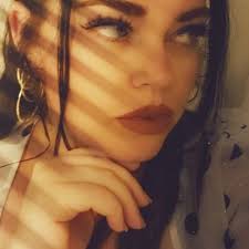 Natasha Stallings's Instagram, Twitter & Facebook