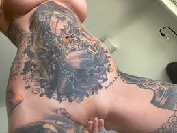 TW Pornstars - 1 pic. Evelyn hotwife With 2 Vag!nas. Twitter. Am I a hot  mommy?. 8:36 PM - 18 Feb 2023