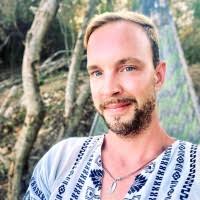 25400+ perfiles de «Benjamin»