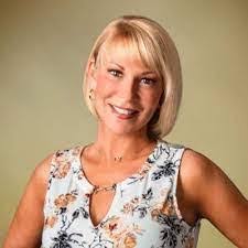 Vickie Andrews's Instagram, Twitter & Facebook