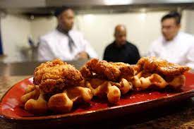 In chicago's lincoln square, is a casual independent the restaurant opened february 3, 2015. Luella S Southern Kitchen Restaurant In Chicago Diningchicago Com