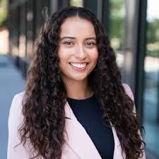 Lindsey Pieper's Instagram, Twitter & Facebook