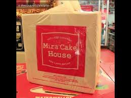 Aside from selling kek lapis sarawak, mira cake house also supports local businesses by reselling local food products such as laksa sarawak asma cake house offers more than 60 different flavors and designs of kek lapis sarawak. Kek Lapis Sweet Layers Of Heritage Youtube