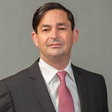 Adrian Huntington's Instagram, Twitter & Facebook