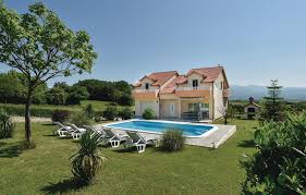 Wahlfreie anreise normal ist im ferienhaus immer anreise am samstag. Ferienhaus Ferienhausmiete In Split Sinj Split Kroatien Vacando