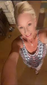 Life is short, live now😘 Sending love to everyone🫶