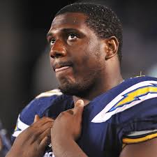 Chargers aren't panicking with D.J. Fluker out of the lineup