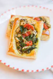 Chicken And Pesto Puff Pastry Tarts Recipe Puff Pastry Recipes Dinner Easter Food Appetizers Pastry Tart