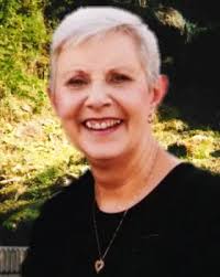 Marie Arnett's Instagram, Twitter & Facebook