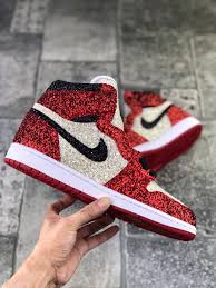 Air Jordan 1 Retro High Og The North Pole Chicago Ck5566 610 Red White In 2020 Air Jordans Retro Air Jordans Jordan 1 Retro High