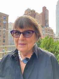 Elizabeth Bartman's Instagram, Twitter & Facebook