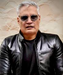 Amigas y Amigos: A finales del año pasado me pesé y percatándome de que  había aumentado unos kilos le pedí a algunos amigos con cierta solvencia  económica que me enviaran un medicamento