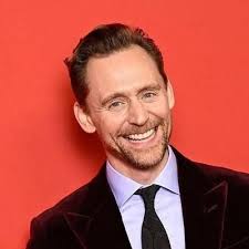 Tom Hiddleston and Zawe Ashton Love is in the Air ❤️