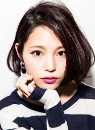 ボブの前髪なしでステキにする黒髪と茶髪におすすめの髪型 getbeauty 黒髪 ボブ 前髪なし 前髪なし ボブ 髪型 ボブ