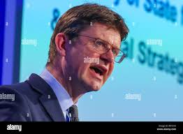 Greg challenges hi-res stock photography and images