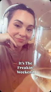 How are you choosing to spend your weekend? I’m ready for pjs, movies, and  snuggles with my boys! #workingmoms #momlife #travelinghairstylist  #weekendvibe