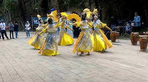 Ia terinspirasi pada kesenian rakyat yang salah kesenian bela diri yang berasal dari daerah jawa barat adalah tarung drajat. Tari Rampak Gendang Dari Jawa Barat Youtube