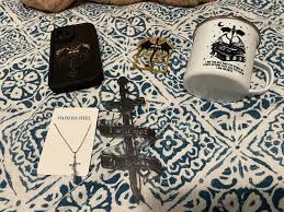 My fourth wing merchandise just arrived in the mail