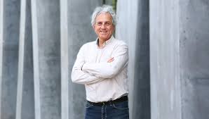 Photo Hervé Godard : podcasts et actualités - Radio France