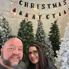 GTD17 Kick-Off @lara_bieberle mit 3:31 und Joss Bomm with 3:18 are leading  after workout 1. Workout 1: Sprint Chipper 64 Wall Balls 32 Russian  Kettlebell Swings 16 High Box Jumps #earnit #germanthrowdown2017  #elitefitnesscompetition #crossfitgames ...