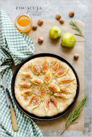 Commenti disabilitati su l'estate non vuole finire: Focaccia Dolce Con Fichi E Nocciole Panelibrienuvole