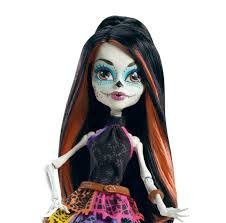 Monster High Monster Scaritage Skelita Calaveras Doll And Fashion Set Scaris My Favorite Monster High Doll Calaveras Dia De Los Muertos