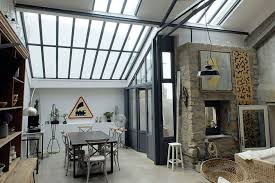 Une Veranda Aluminium Type Loft Atelier D Artiste Decoration Maison Veranda Alu Veranda Aluminium