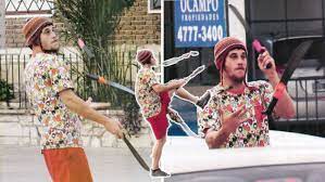 Lucho avilés dejó muchos hijos malos en la televisión. Las Fotos De Jeronimo El Hijo Hippie De Julian Weich Que Se Gana La Vida Haciendo Malabares En Los Semaforos Ciudad Magazine