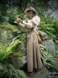 The Lady Archaeologist Can Be Sensible As Well As Stylish Steampunk Clothing Steampunk Costume Victorian Steampunk