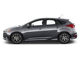 Whether it's errands throughout the day or a night on the town, you can drive with confidence in the ford 2020 ecosport. Ford Focus 2018 Price In Uae New Ford Focus 2018 Photos And Specs Yallamotor