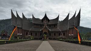 Rumah adat bolon sumatera utara (sumber gambar: Gambar Rumah Adat Sumatera Utara