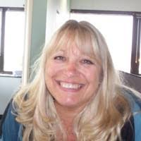 Lynette King's Instagram, Twitter & Facebook