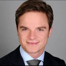 Mitarbeitende von DFH Group GmbH