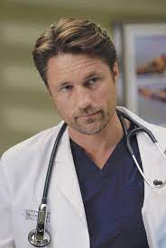 There he plays the lead role alongside this is us star, alexandra breckenridge. Bild Zu Martin Henderson Bild Martin Henderson Filmstarts De