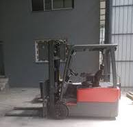 Elektrikli Forklift : Geleceğin Depo ve Lojistik Çözümü