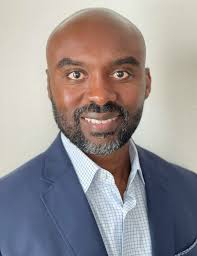 Tom Carter's Instagram, Twitter & Facebook