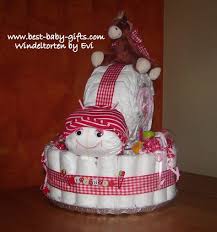 Windelschnecke Anleitung Bastele Dieses Susse Babygeschenk Baby Geschenke Basteln Windeltorte Basteln Windelschnecke