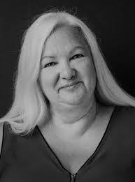 Christine Belanger's Instagram, Twitter & Facebook