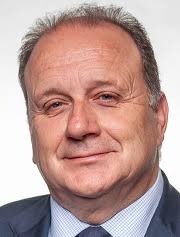 In the meantime making my way to web dev. Goncalves Carlos Alberto