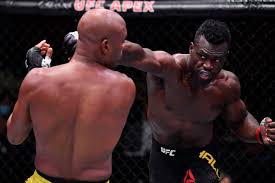 Apr 25, 2021 · chris weidman tears up his leg with his first strike in fight with uriah hall at ufc 261 warning: Knockout Watch Uriah Hall Stop Anderson Silva In Final Fight At Ufc Vegas 12 Mmamania Com