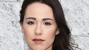 The importance of knowing how to devote the same attention to each child, even if it is now an adult. Aurora Ramazzotti Gala De