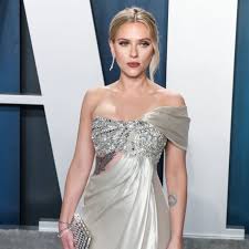 Zur strafe muss kevin auf dem dachboden übernachten. Scarlett Johansson Tochter Ist Unbeeindruckt Von Ihr Bang Showbiz De