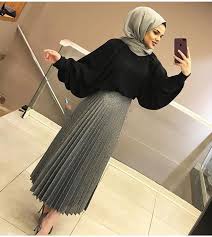 Kombin Stokta 36 42 Gomlek 75 Etek 80 Muslim Fashion Outfits Fashion Outfits Muslim Outfits