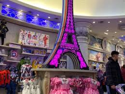 Bons plans, conseils et astuces pour un séjour disney réussi. Toy Store Disney Store Nearby Paris In France 10 Reviews Address Website Maps Me