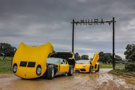 ここがランボルギーニ発祥の地miura ミウラ誕生50周年記念ツアー最終日はスペインの繁殖農場ミウラ 写真 画像 ランボルギーニ ランボルギーニ ミウラ クールな車