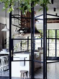 Les Portes Pliantes Design En 44 Photos Porte Pliante Portes Vitrees Interieures Porte Vitree