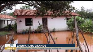 Chuva invade residência em bairros da cidade de Ilha Grande - G1 ...