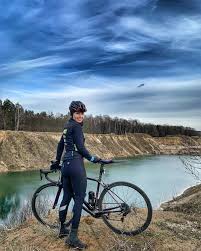 Sylwia Przybylska Strava Auf Instagram Assos Poland Ekoipolska Syla Bike Bikegirl Bikelife En 2020 Deportes Femeninos Ciclista